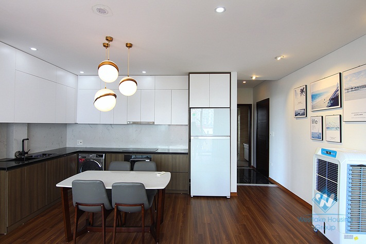 Beautiful and bright apartment for rent in the heart of Tay Ho district, Ha Noi